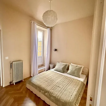 Le Petit Palace Apartamento Niza