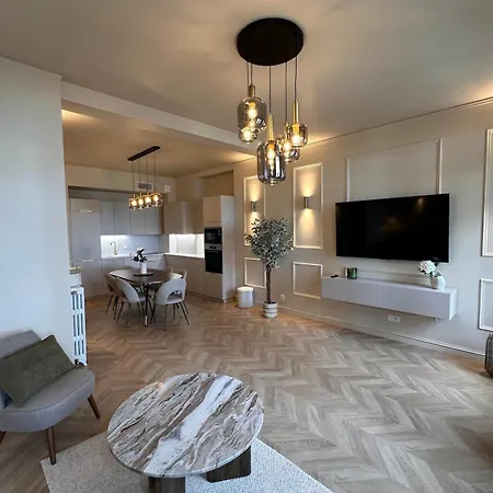Le Petit Palace Apartamento Niza