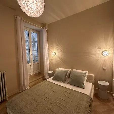 Le Petit Palace Niza