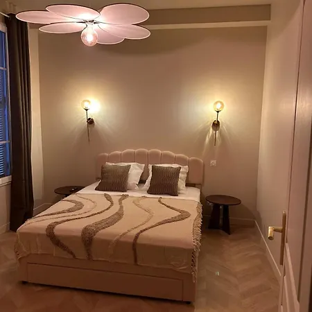 Le Petit Palace Apartamento *